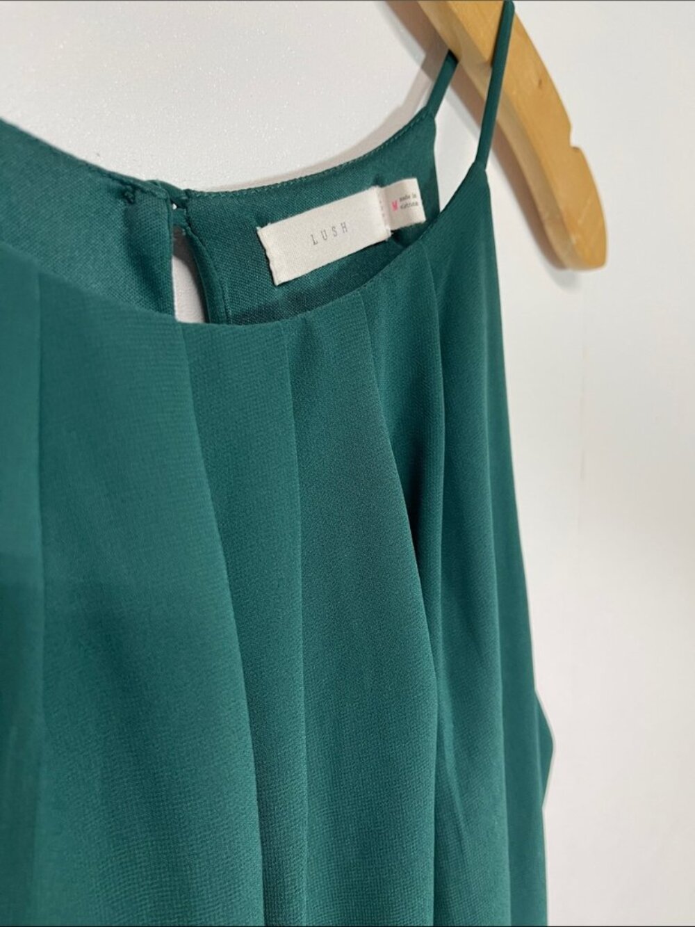 Lush Forest Green Halter Mini Dress with Elastic Waist Size M - Picture 6 of 9